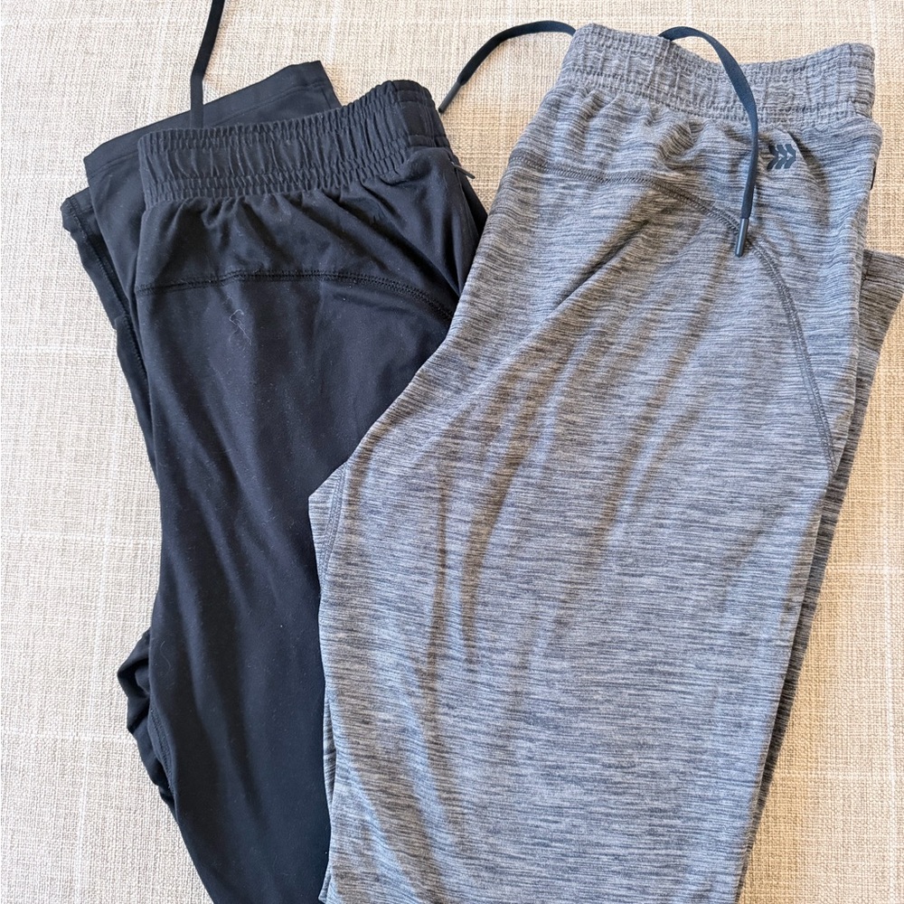 2 Pairs of Men’s Small All Black and Gray athletic Pants